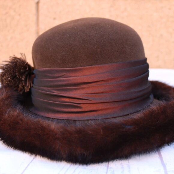 100% Wool Felt and Natural Mink Fur Brim Women's Hat, Vintage Winter Wool Hat - Picture 2 of 12
